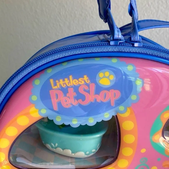 Littlest Pet Shop Carrying Storage Case with Accessories - Picture 8 of 15